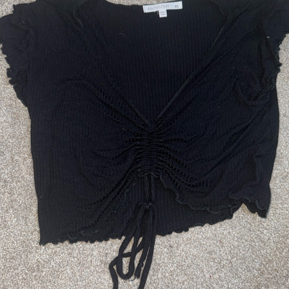 Tie crop top